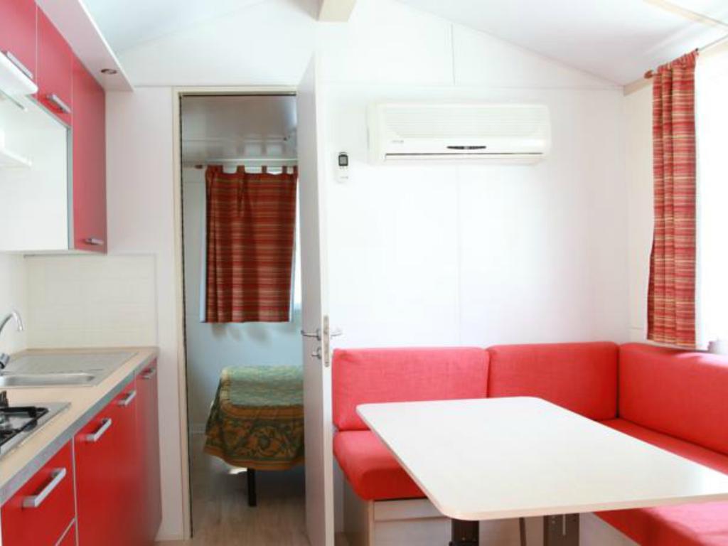 Adriacamp Mobile Homes Cavallino Exterior photo