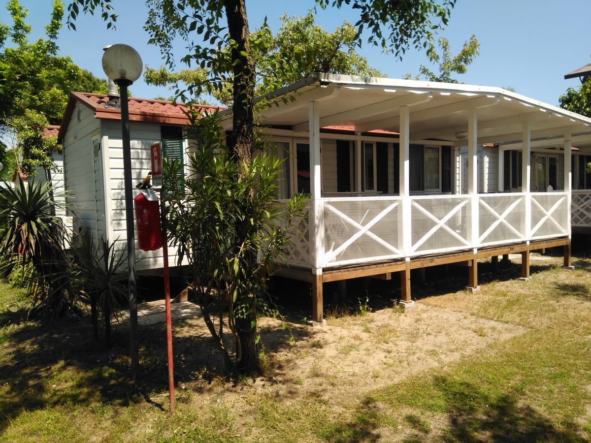 Adriacamp Mobile Homes Cavallino Exterior photo